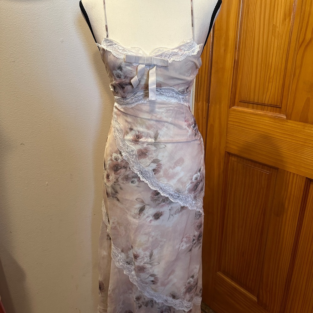 (SOLD) Floral Lace Trim Dress (SOLD)